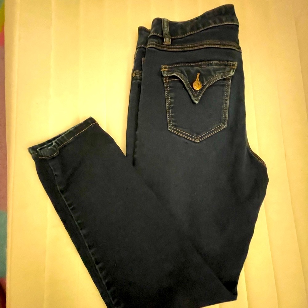 JEAN (D. Jean Brand )